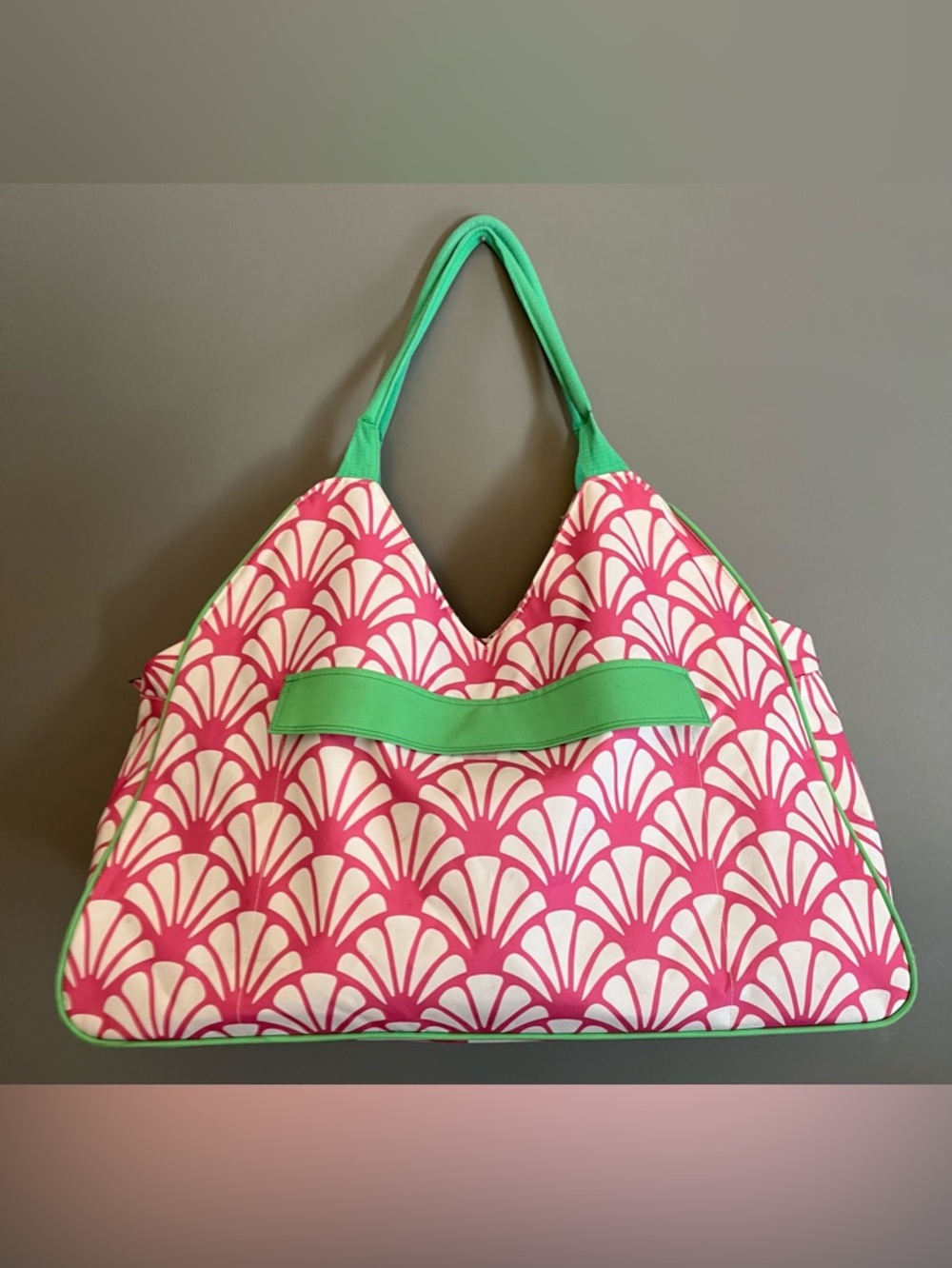 Excellent Condition!  Shelly Pink & White Patterned Tote With Green Handles